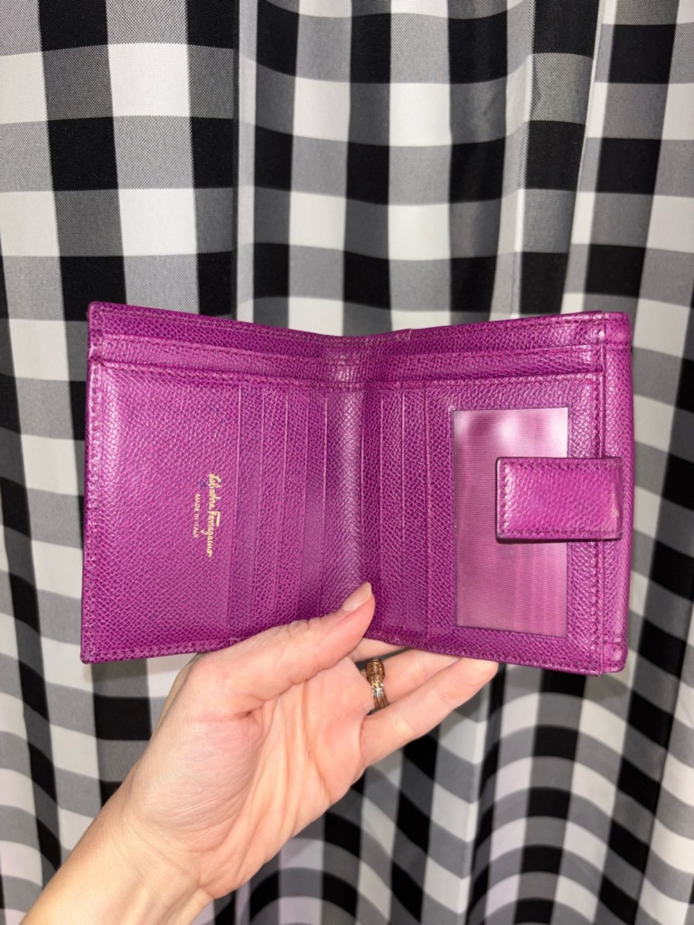 Salvatore Ferragamo Raspberry Pink Vara Bow Wallet EUC - Picture 4 of 10